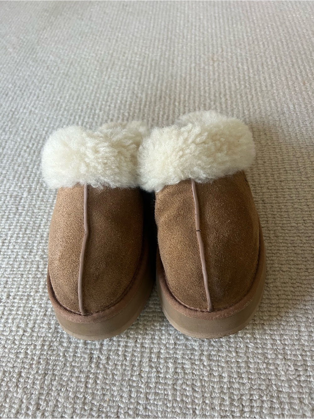 UGG Kids Chestnut Suede Slip-On Slippers with Cream Shearling